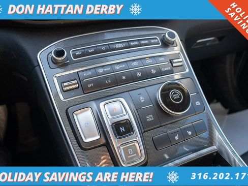 Used 2023 Hyundai Santa Fe SEL image 9