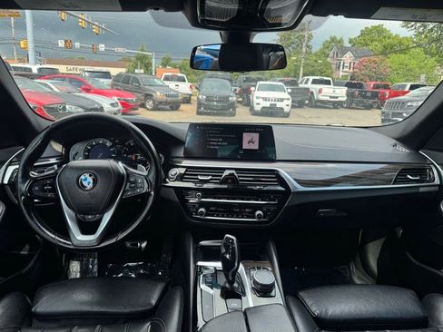 Used 2017 BMW 530i xDrive AWD/4WD image 21