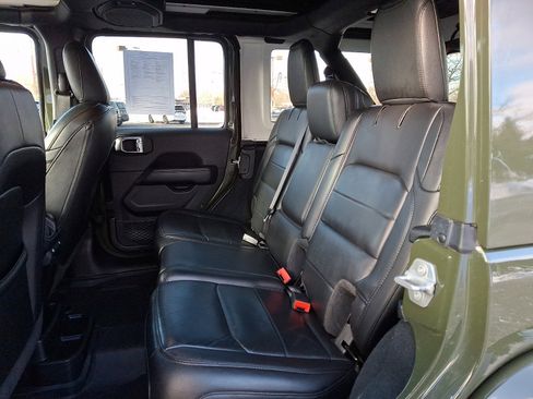 Certified 2022 Jeep Wrangler Unlimited Sahara image 10