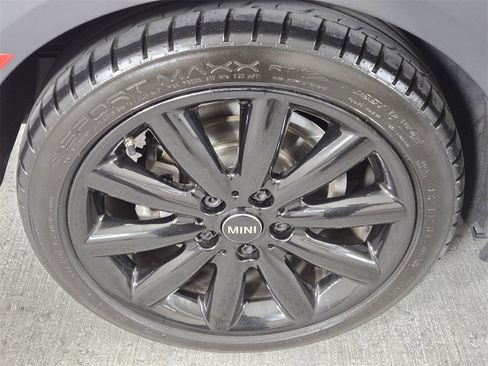 Used 2020 MINI Cooper S image 9