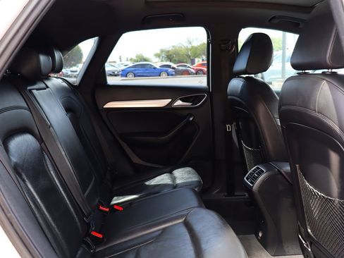 Used 2018 Audi Q3 2.0T Premium w/ Convenience Package AWD/4WD image 28