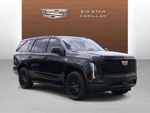 Used 2026 Cadillac Escalade 2WD w/ LPO, Floor Liner Package image 7