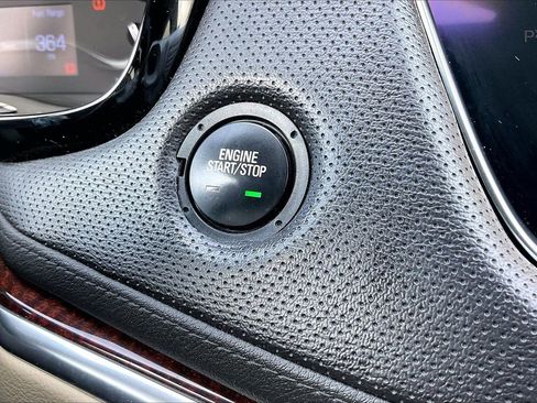 Used 2017 Cadillac XT5 Luxury w/ Driver Awareness Package image 29