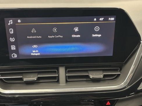 New 2026 Chevrolet Trax RS w/ Sunroof Package image 22