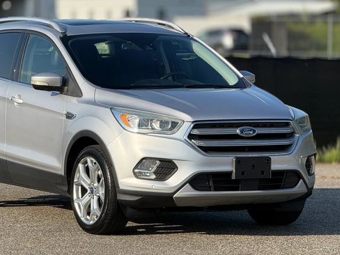 Used 2017 Ford Escape Titanium w/ Equipment Group 301A AWD/4WD image 15