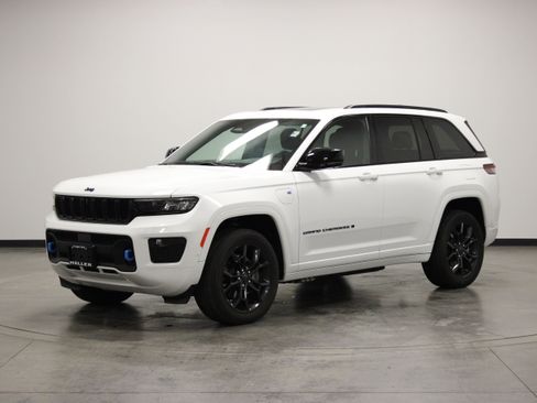 Used 2024 Jeep Grand Cherokee Limited 4xe AWD/4WD image 4