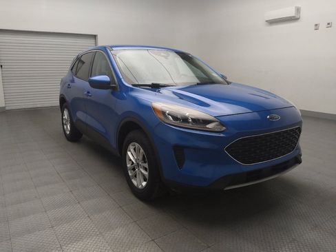 Used 2020 Ford Escape SE FWD image 13