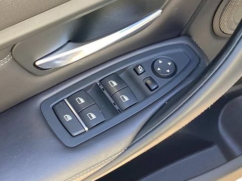 Used 2018 BMW M3 RWD image 13