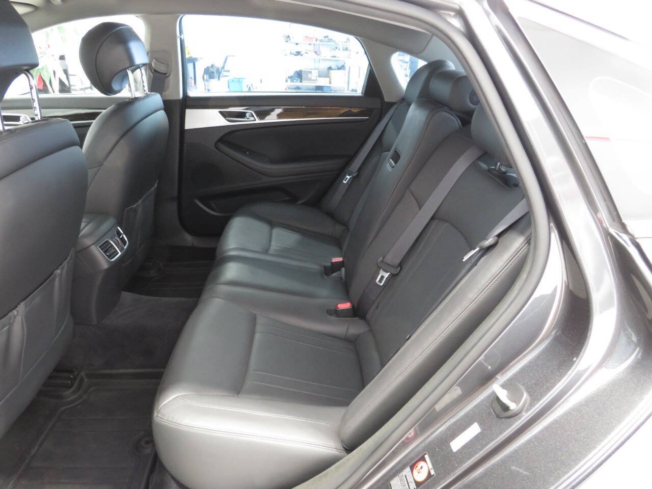 Used 2018 Genesis G80 3.8 RWD image 12