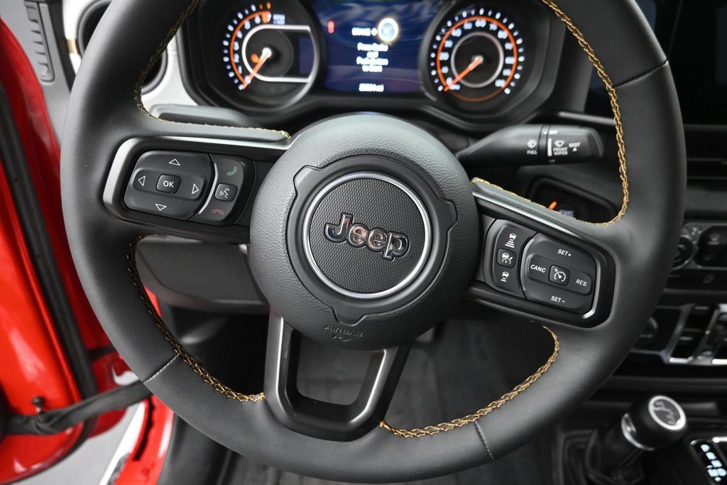 Used 2024 Jeep Gladiator Sport AWD/4WD image 17
