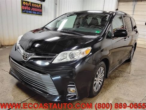 Used 2020 Toyota Sienna XLE FWD image 4