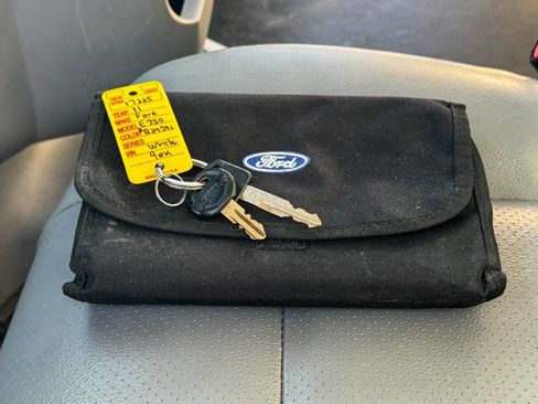 Used 2011 Ford E-350 and Econoline 350 Extended Super Duty w/ PWR Group image 33