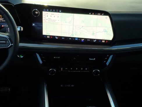 Used 2025 Chevrolet Tahoe RST w/ RST Performance Edition image 28