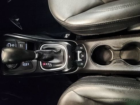 Used 2019 Jeep Compass Latitude AWD/4WD image 22