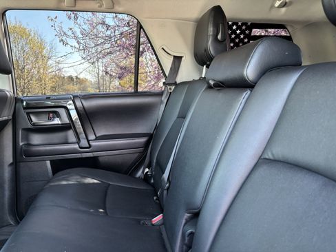 Used 2017 Toyota 4Runner TRD Pro image 32