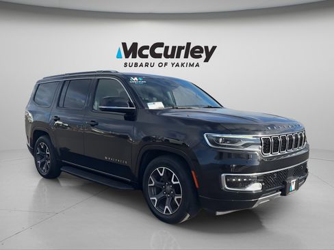 Used 2024 Jeep Wagoneer Series III image 7