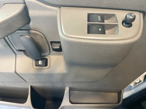 Used 2025 Chevrolet Express 3500 Extended w/ Driver Convenience Package image 14