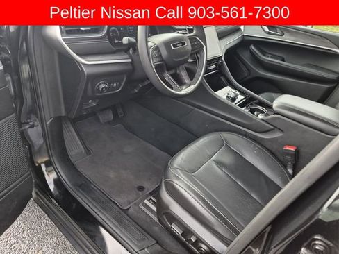 Used 2023 Jeep Grand Cherokee Limited w/ Black Appearance Package RWD image 20