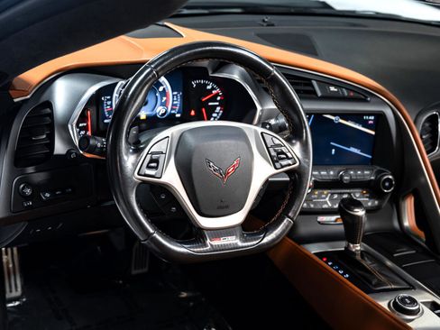 Used 2015 Chevrolet Corvette Z06 w/ 3LZ Preferred Equipment Group image 21