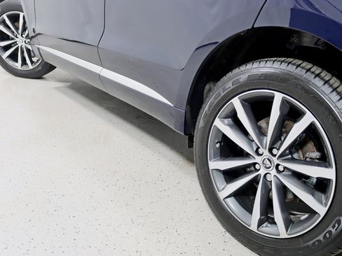 Used 2025 Jaguar F-PACE R-Dynamic S AWD/4WD image 13