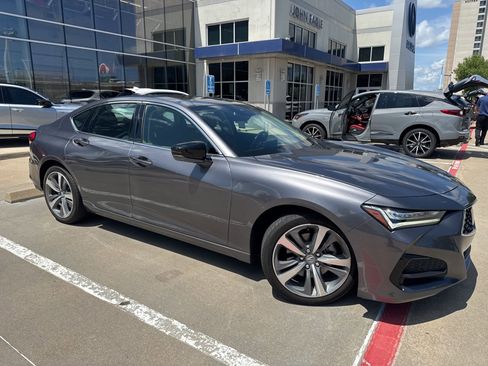 Used 2023 Acura TLX SH-AWD w/ Advance Package image 3