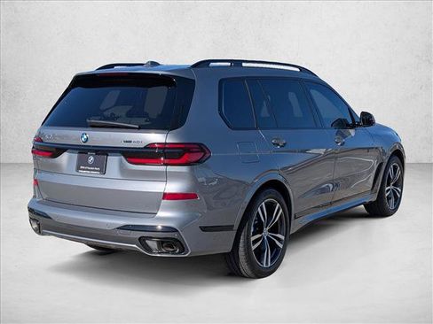 Certified 2026 BMW X7 xDrive40i w/ M Sport Package AWD/4WD image 2