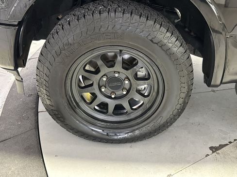 Used 2019 Ford F150 Lariat w/ Equipment Group 502A Luxury AWD/4WD image 13