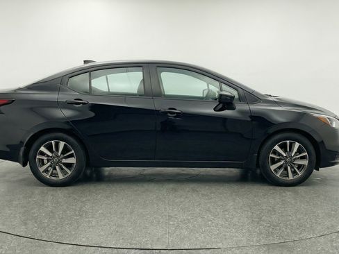 Used 2025 Nissan Versa SV image 11