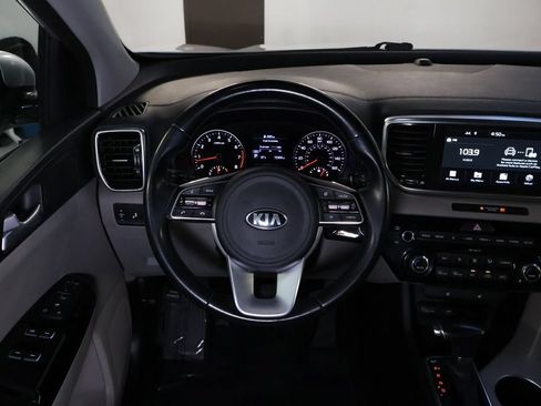 Used 2021 Kia Sportage EX AWD/4WD image 17
