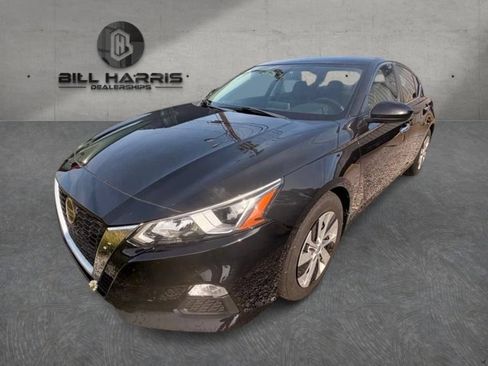 Used 2019 Nissan Altima 2.5 S FWD image 2