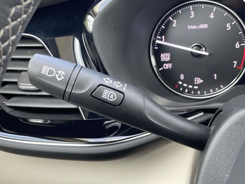 Certified 2023 Buick Envision Avenir AWD/4WD image 37