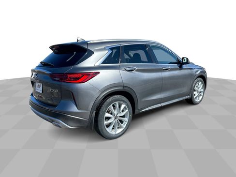 Used 2022 INFINITI QX50 Luxe image 9
