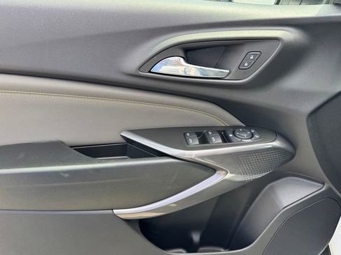 Certified 2025 Chevrolet Trax ACTIV w/ Driver Confidence Package FWD image 14