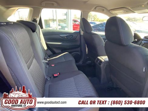 Used 2019 Nissan Rogue S image 12