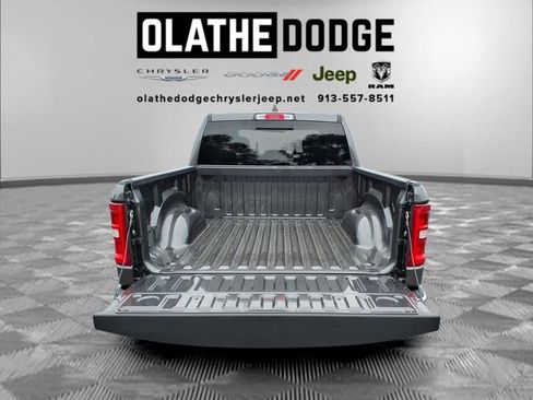 New 2026 RAM 1500 Big Horn AWD/4WD image 5