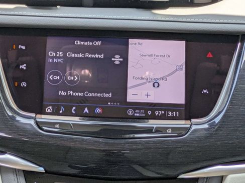 Certified 2024 Cadillac XT6 Premium Luxury w/ Technology Package FWD image 24
