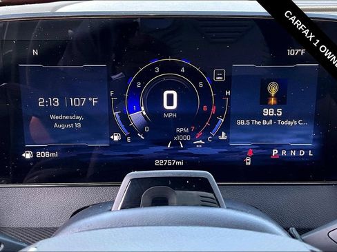 Used 2025 Chevrolet Traverse High Country FWD image 15