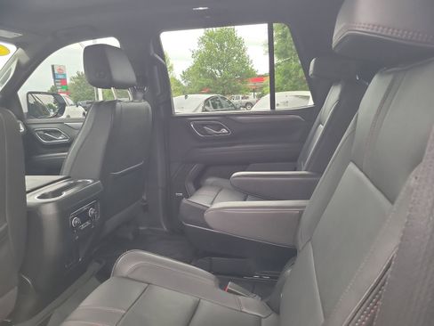 Used 2024 Chevrolet Tahoe RST w/ Luxury Package AWD/4WD image 25