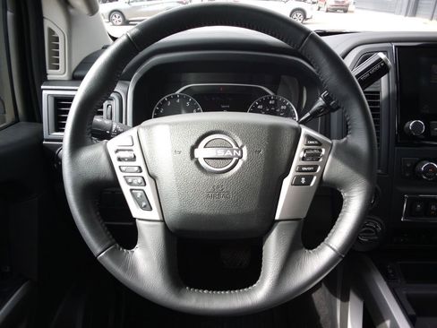 Certified 2024 Nissan Titan SV w/ SV Convenience Package image 17