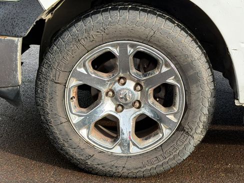 Used 2013 RAM 1500 ST w/ SXT Appearance Group image 24