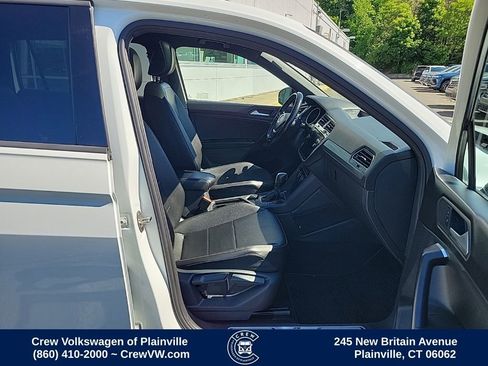 Used 2021 Volkswagen Tiguan SE R-Line AWD/4WD image 16