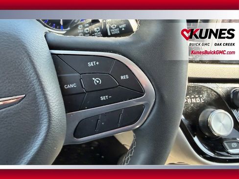Used 2023 Chrysler Voyager LX FWD image 17
