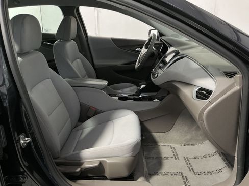 Used 2023 Chevrolet Malibu LT FWD image 26