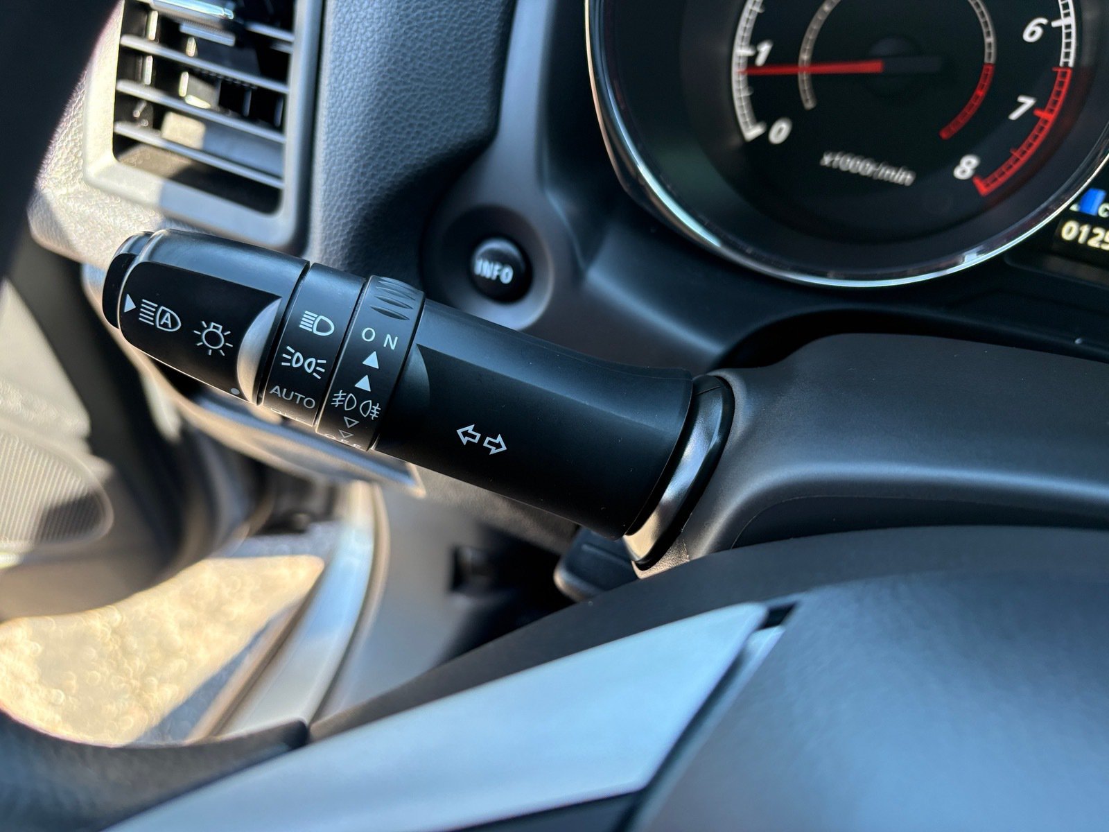 Used 2025 Mitsubishi Outlander Sport AWD image 18