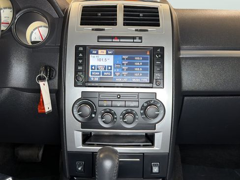 Used 2009 Dodge Charger R/T RWD image 16