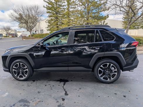 Used 2019 Toyota RAV4 Adventure AWD/4WD image 9