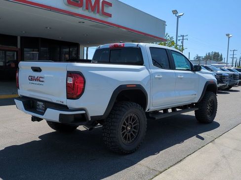 New 2025 GMC Canyon AT4 image 31