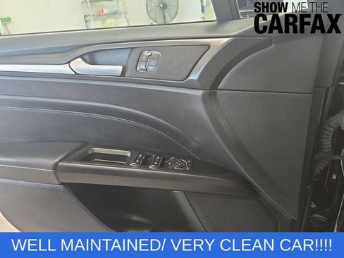 Used 2017 Ford Fusion Titanium AWD/4WD image 12