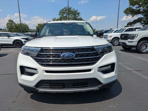 Used 2021 Ford Explorer XLT w/ Equipment Group 202A RWD image 9