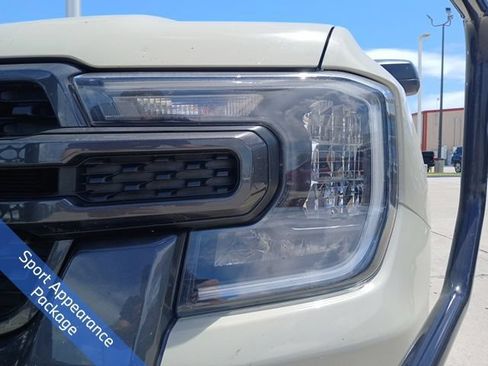 Used 2025 Ford Ranger XLT w/ Trailer Tow Package RWD image 4